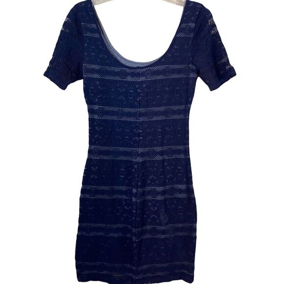 Abercrombie & Fitch Bodycon Crochet Knit Lace Dress Size Small - Picture 1 of 7